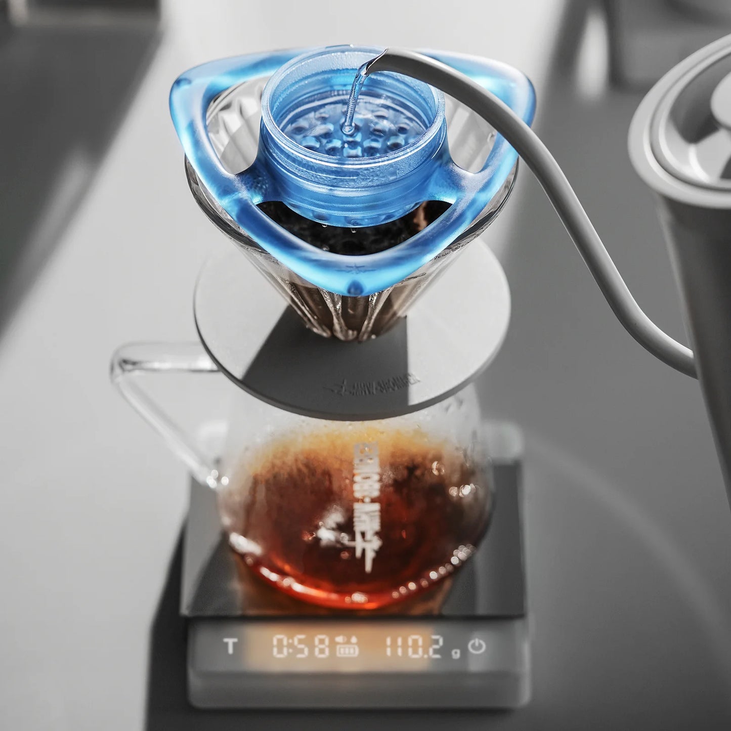 MHW-3BOMBER Rain Pour-Over Coffee Splitter