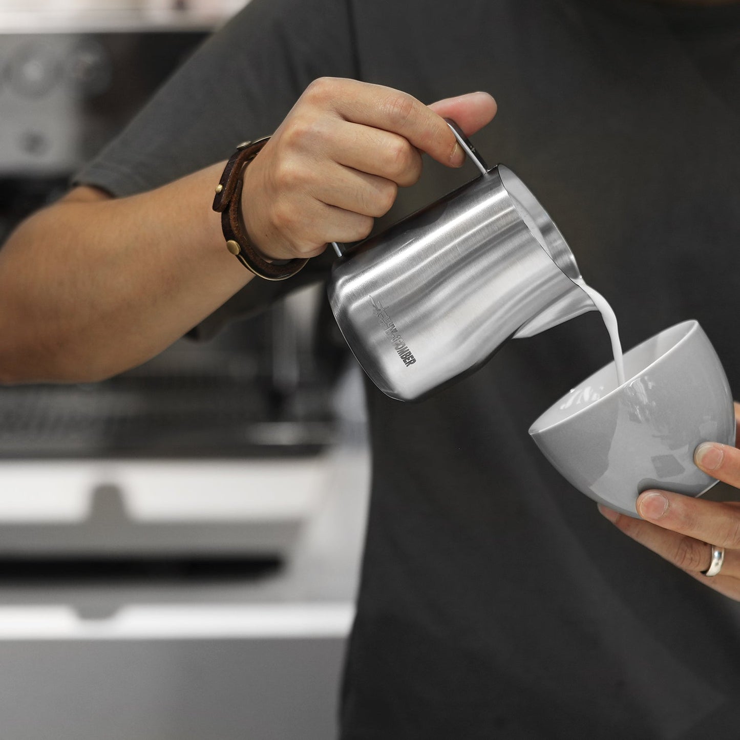 MHW-3BOMBER Turbo Milk Pitcher Glossy Grey